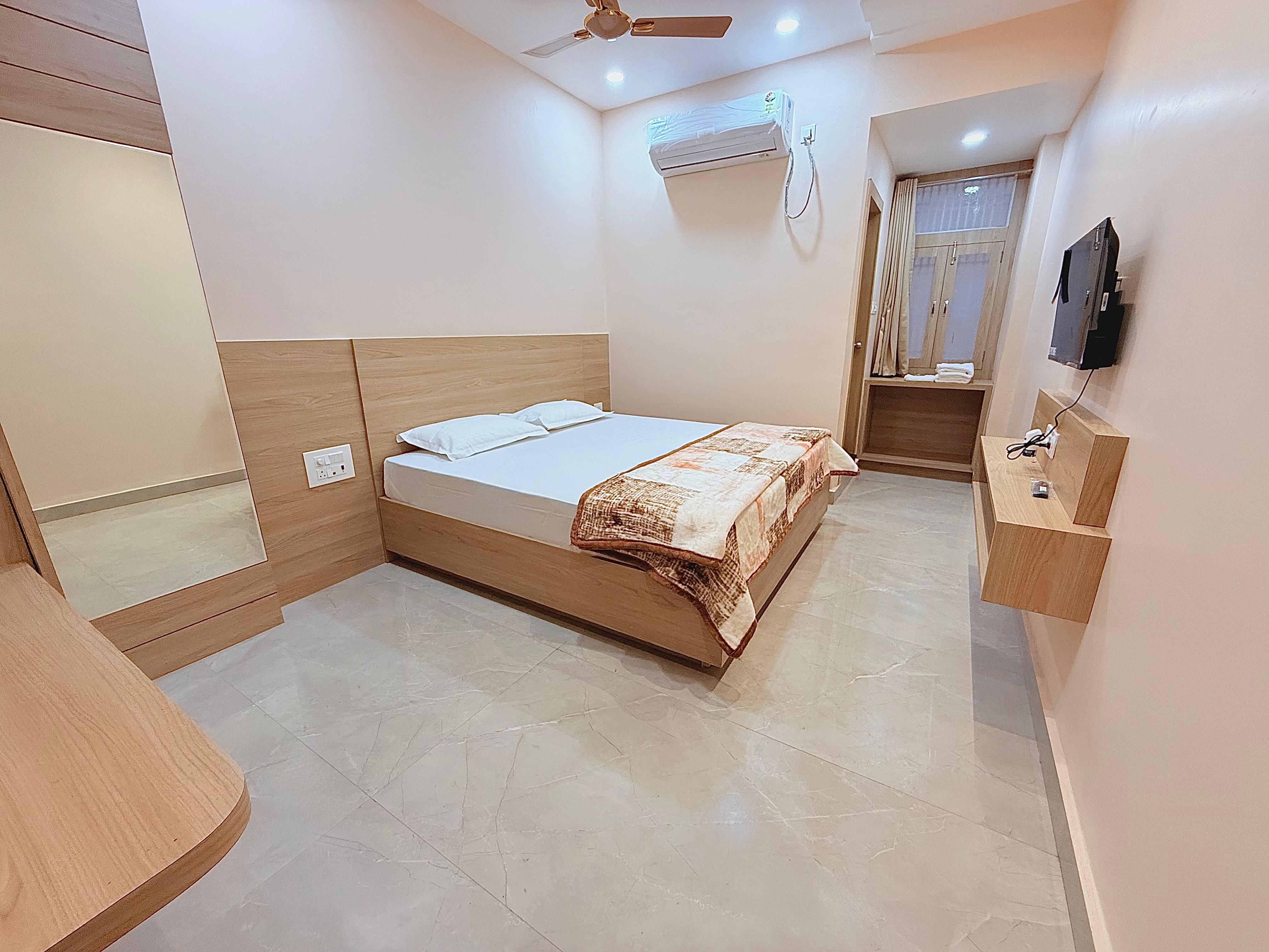 Room 1
